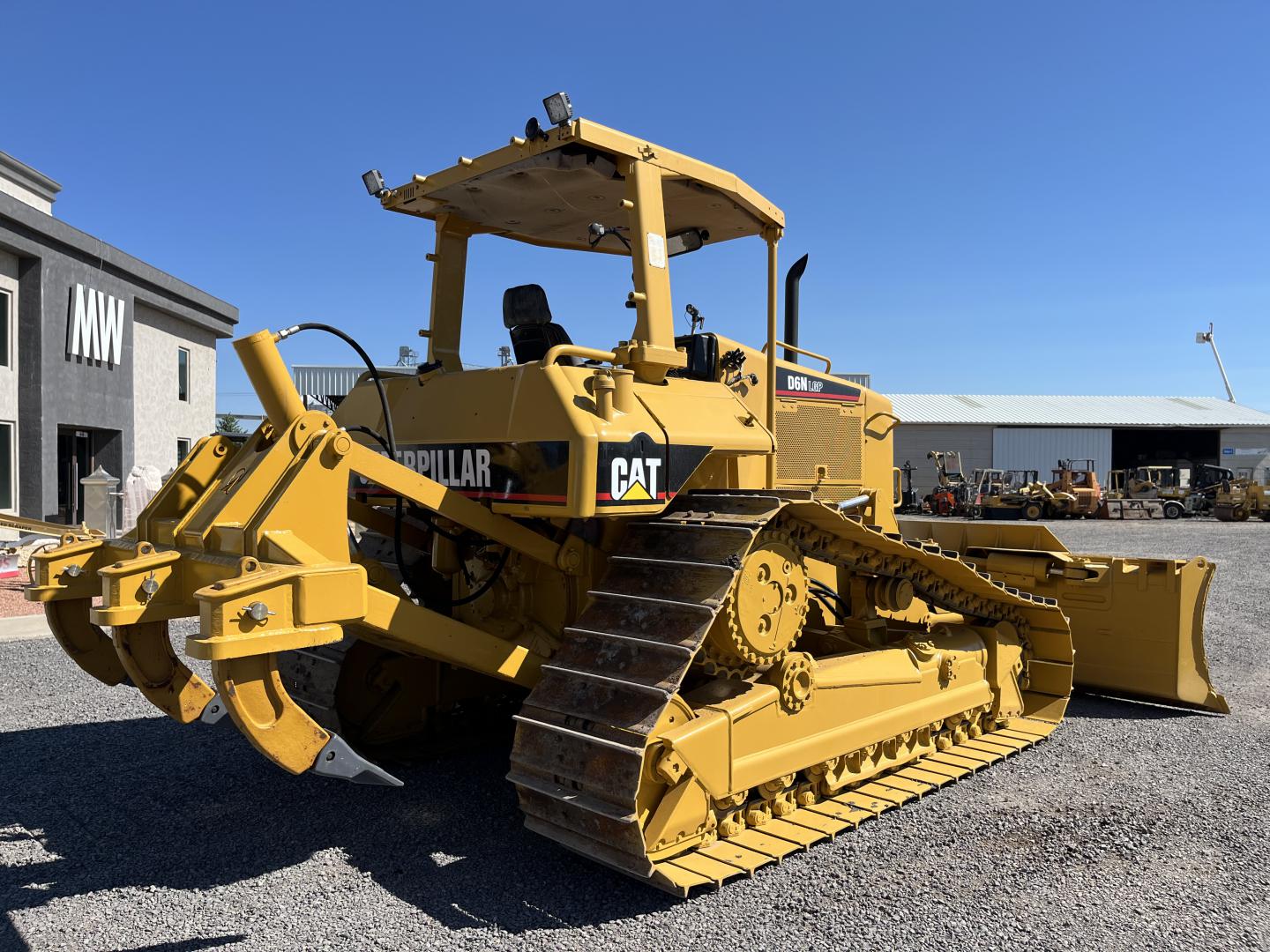 ./imagenes/INVOICE/2019/16239/BULLDOZER D6N (4).JPG
